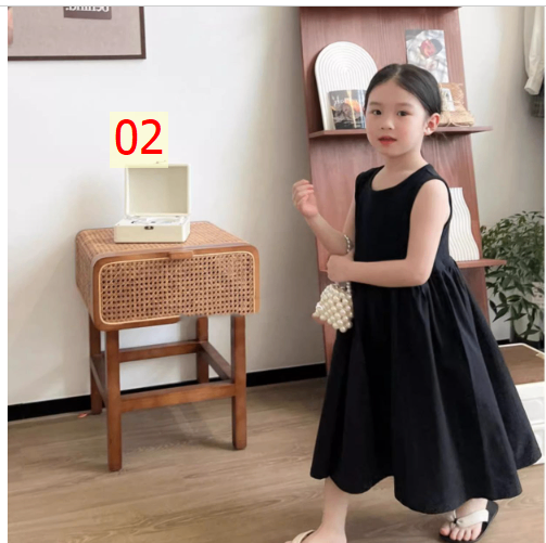 24HA113.05 - VÁY BA LỖ BÉ GÁI 2 MÀU