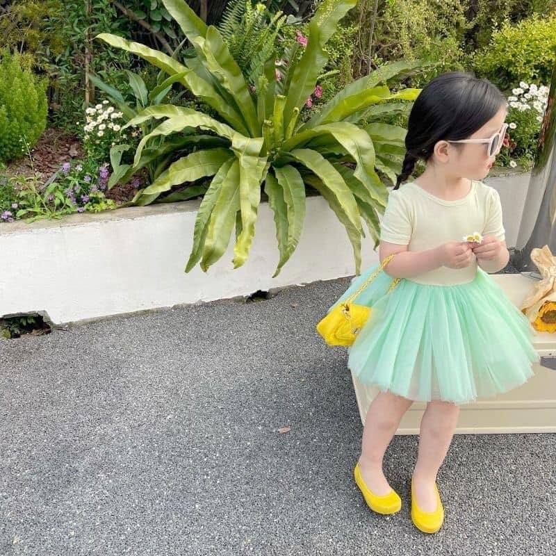 24HA163.09 - VÁY XOÈ BÉ GÁI ĐAN LƯNG