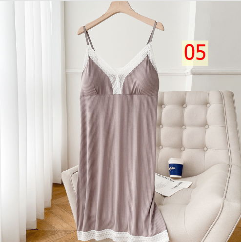 24HH183.03 - VÁY 2 DÂY KÈM ĐỆM NGỰC