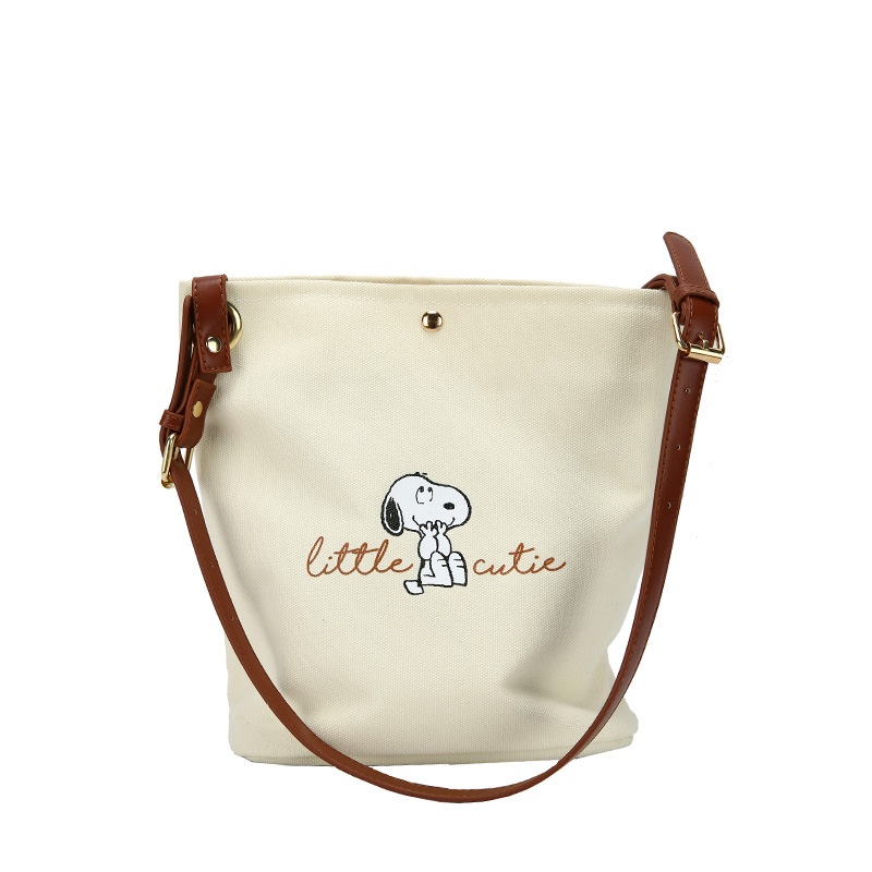 24HA233.02 - TÚI TOTE SNOOPY