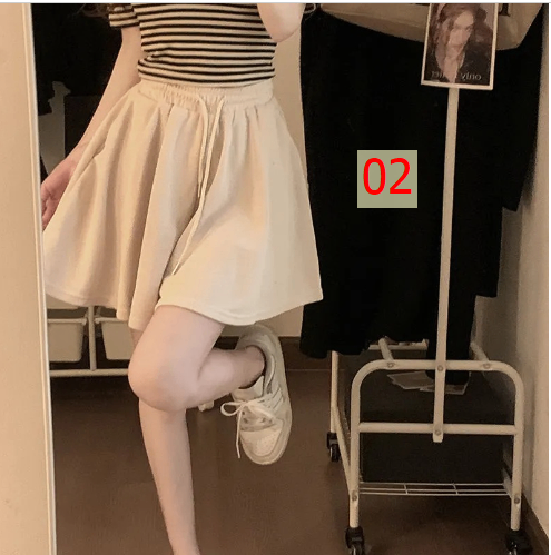 24HA253.02 - QUẦN SHORT ỐNG RỘNG NỮ
