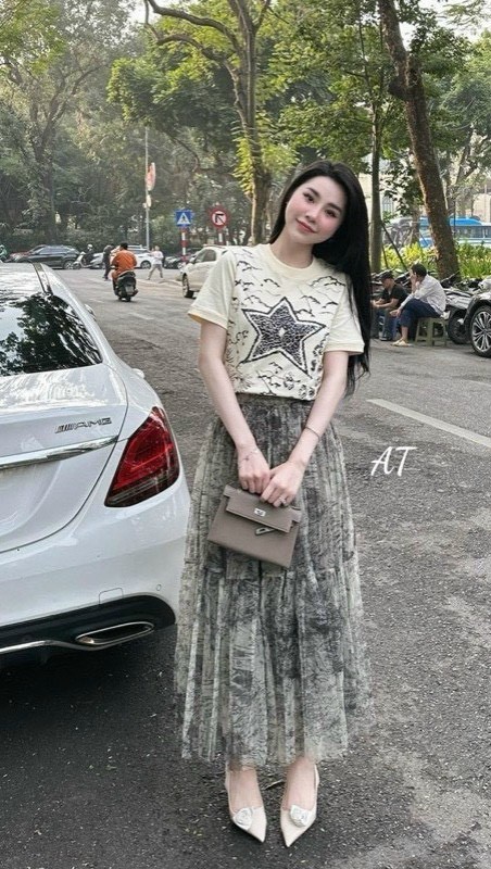 24HAVN05.283 - SÉT ÁO VÁY ĐUÔI CÁ LOANG MÂY HÌNH SAO