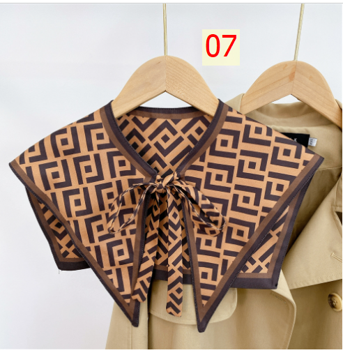 24HH24.06 - KHĂN CHOÀNG GIẢ CỔ ÁO