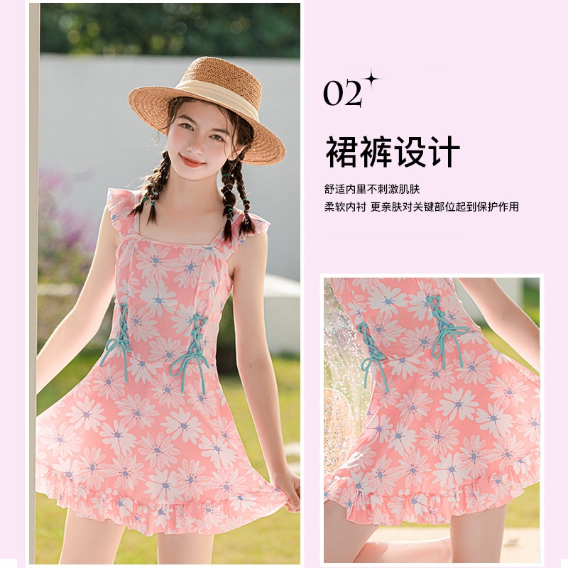24HA64.08 - ÁO TẮM BÉ GÁI DAISY KÈM MIẾNG ĐỆM NGỰC