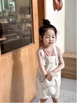 24HA134.04 - SET ÁO KÈM YẾM BÉ GÁI