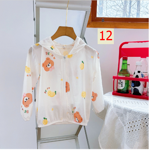 24HH194.09 - KHOÁC CHỐNG NẮNG LƯỚI HOẠT HÌNH