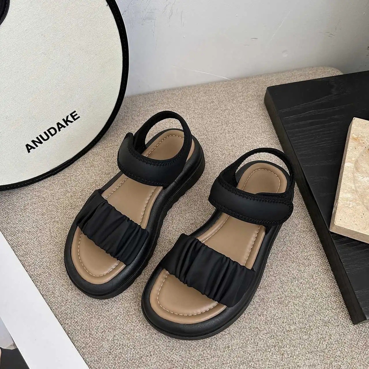 24HH224.03 - SANDAL BÉ GÁI LỚN