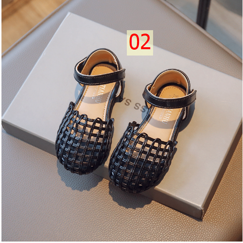 24HA284.15 - SANDAL RỌ LỖ BÉ GÁI
