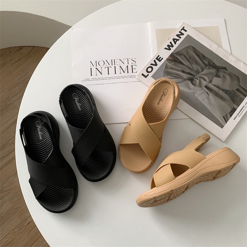 24HA304.04 - SANDAL NHỰA NỮ