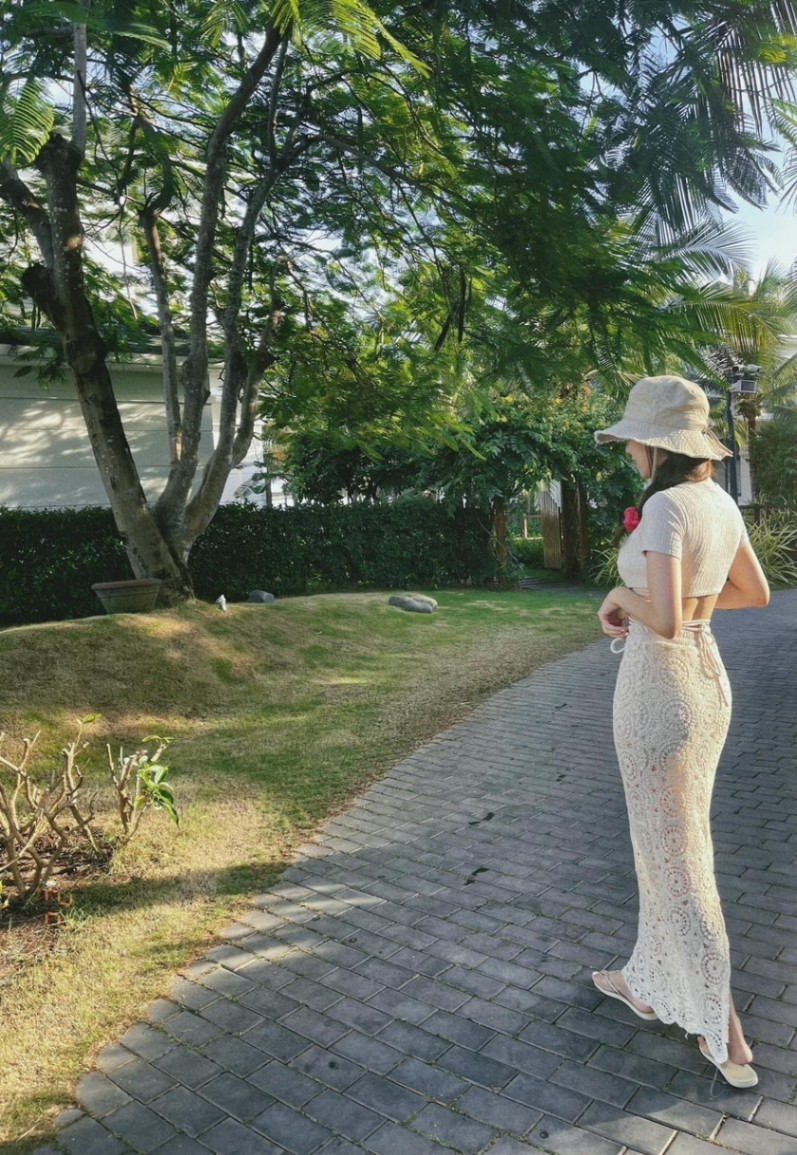 24HA55.16 - MŨ JACQUEMUS.