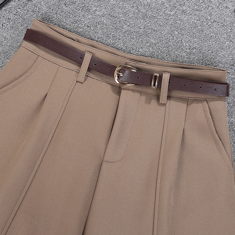 24HH95.06 - QUẦN SHORT KÈM BELT