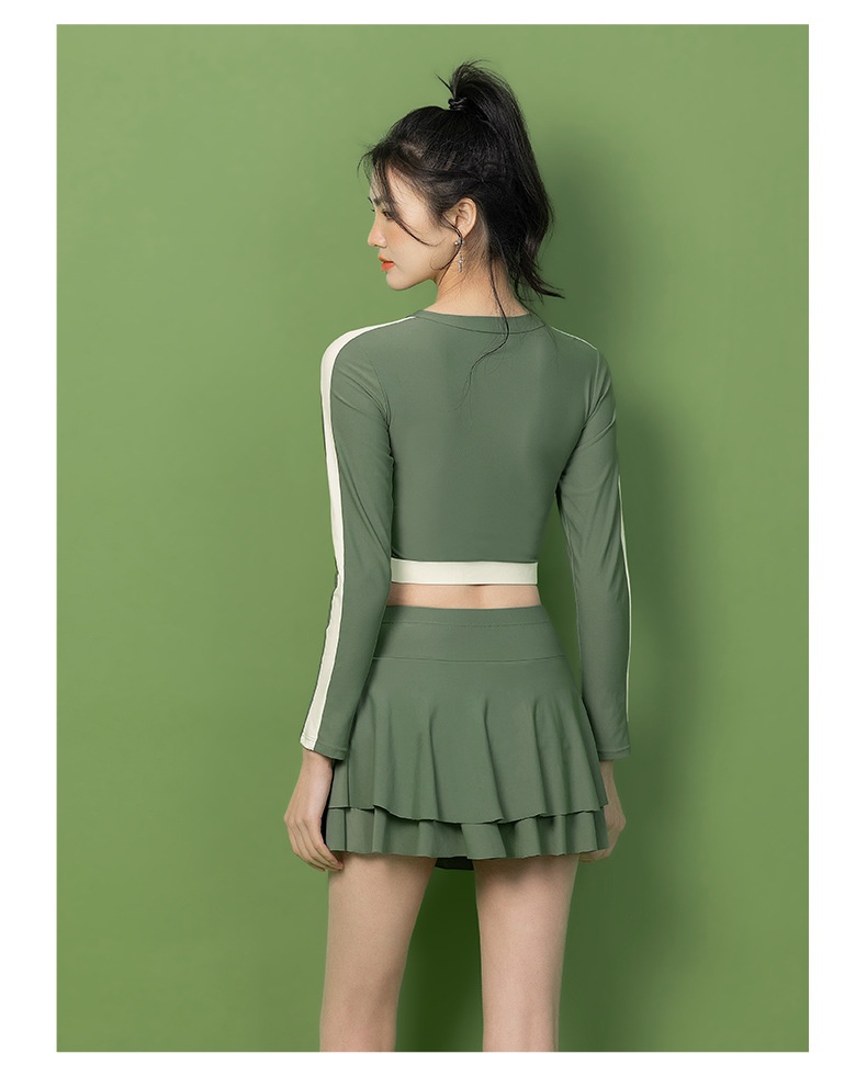 24HA115.07 - SET VÁY BƠI DÀI TAY KÈM BRA NỮ