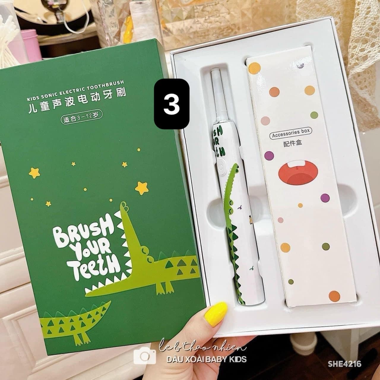 24HA125.20 - BÀN CHẢI ĐIỆN BOORUI TRẺ EM 4- 11y