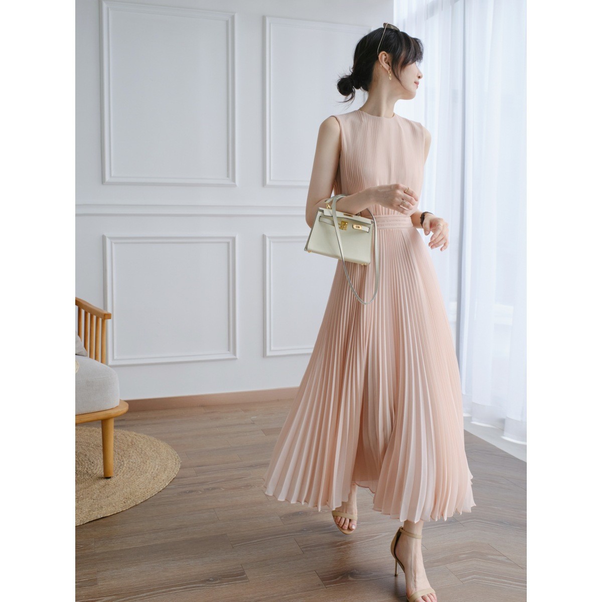 24HA135.11 - VÁY PURE YUAN XẾP LY