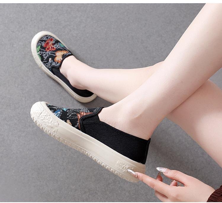 24HA145.06 - SLIPON HOẠ TIẾT