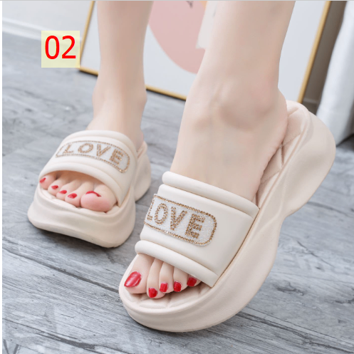 24HA185.19 - DÉP ĐẾ DÀY LOVE KUTE