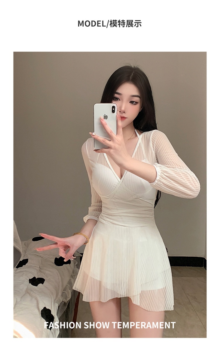 24HA225.02 - ĐỒ BƠI DÀI TAY CHO NỮ