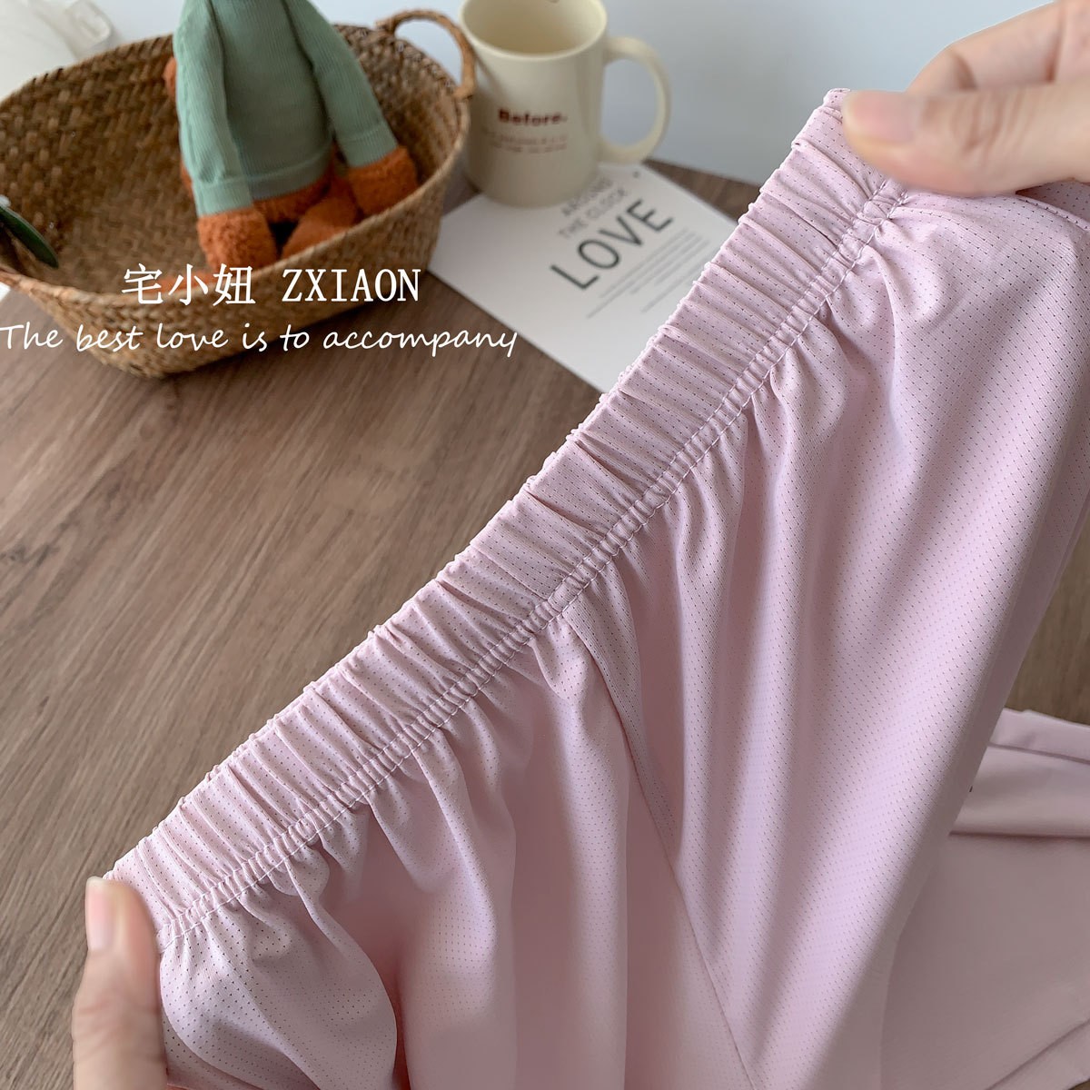 24HA235.20 - QUẦN LỤA BĂNG THOÁNG KHÍ CHỐNG MUỖI CHO BÉ