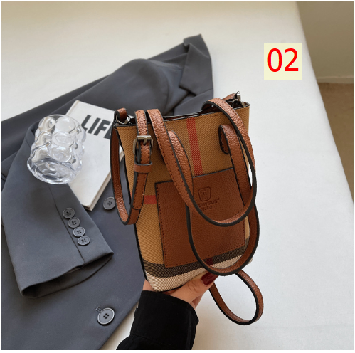 24HH245.01 - TÚI ĐEO CHÉO MINI