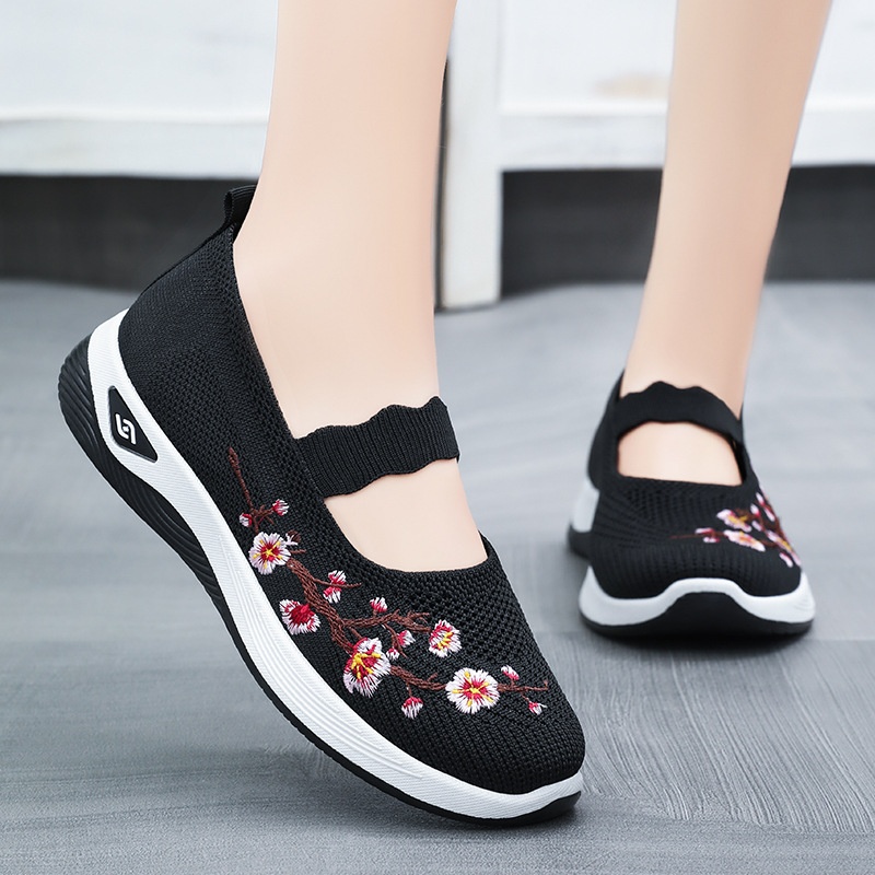 24HH255.18 - GIÀY THÊU HOA CHO BÀ CHO MẸ
