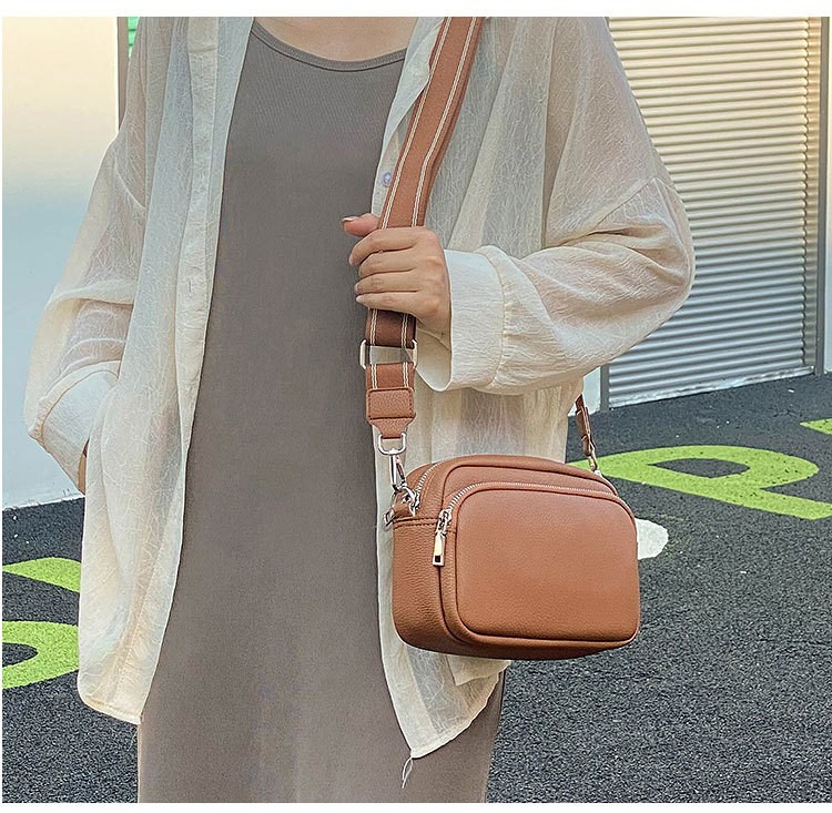 24HH255.28 - TÚI ĐEO VUÔNG MINI