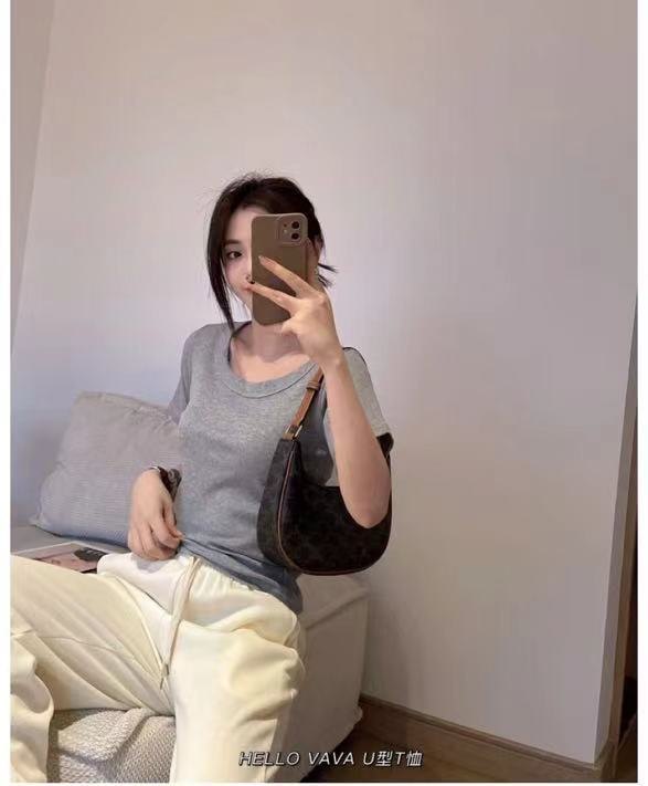 24HA66.28 - ÁO THUN NGẮN TAY HELLO VAVA