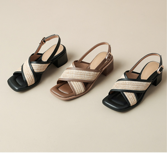 24HA86.27 - SANDAL GÓT VUÔNG QUAI CHÉO NỮ