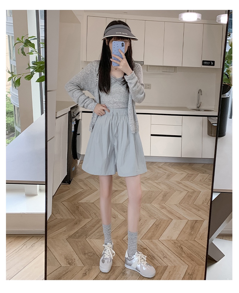 24HA96.03 - SHORT BĂNG LỤA NỮ