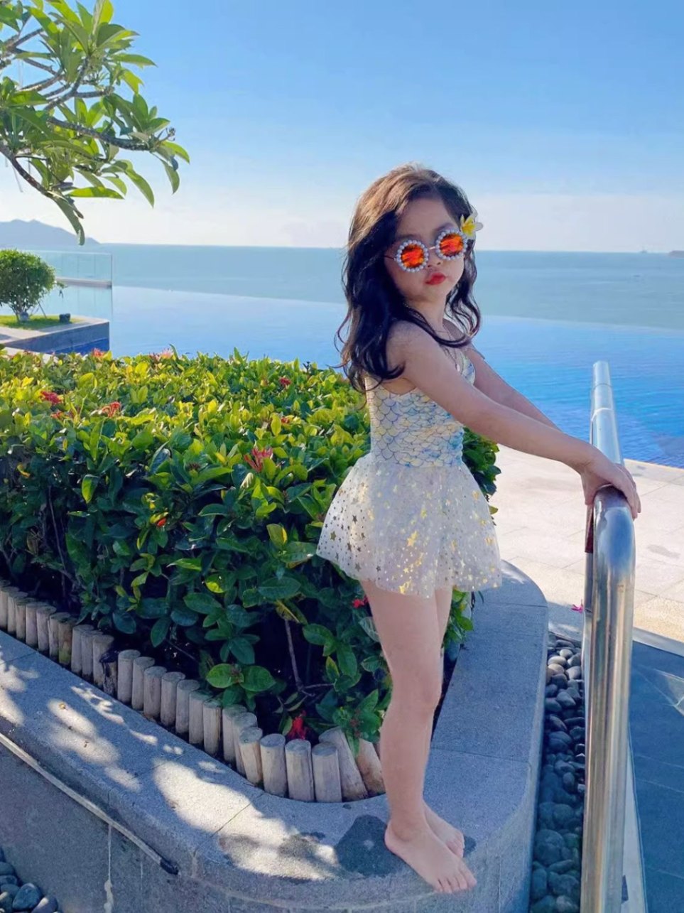 24HA96.27 - SET BIKINI TIÊN CÁ BÉ GÁI KÈM MŨ