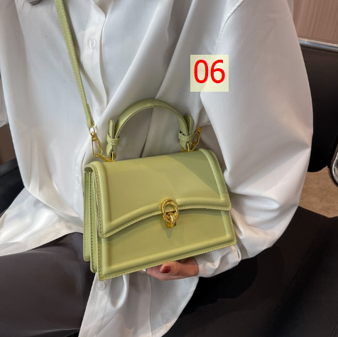 24HA126.32 - TÚI XÁCH NỮ ĐEO CHÉO