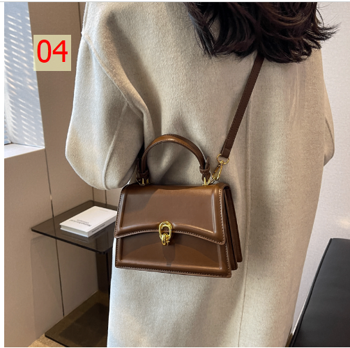 24HA126.32 - TÚI XÁCH NỮ ĐEO CHÉO