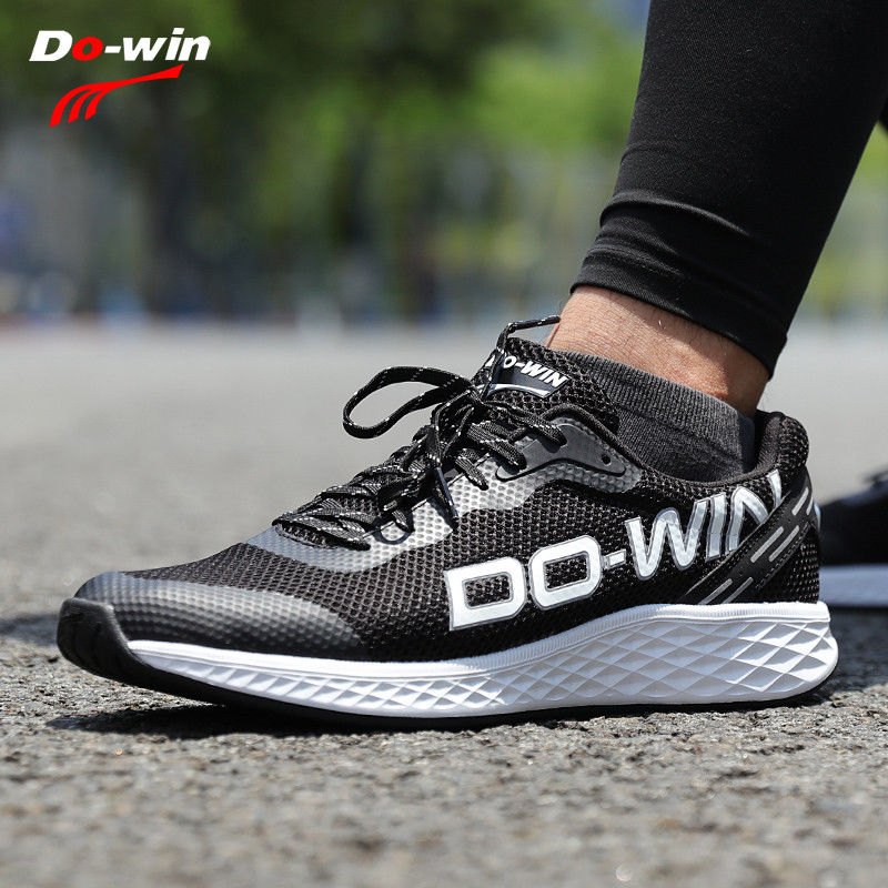 24HA156.27 - GIÀY CHẠY ĐIỀN KINH DO-WIN