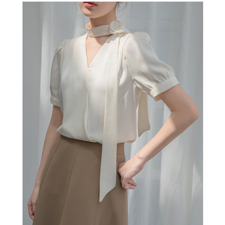 24HA216.09 - ÁO LỤA CỔ HOA HỒNG NỮ
