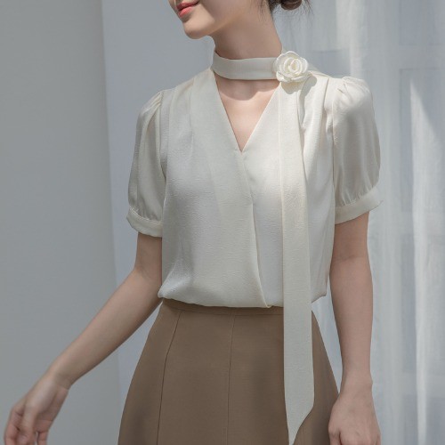 24HA216.09 - ÁO LỤA CỔ HOA HỒNG NỮ