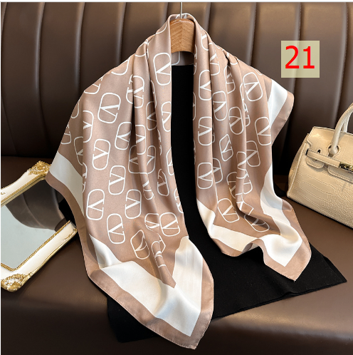 24HA236.09 - SET 2 KHĂN CHOÀNG HOẠ TIẾT