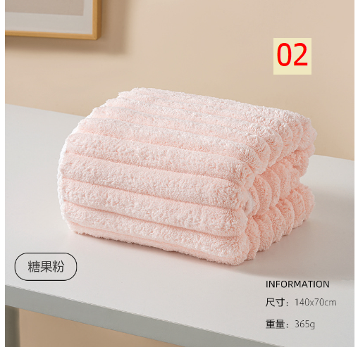 24HA246.17 - KHĂN TẮM SAN HÔ THẤM NƯỚC