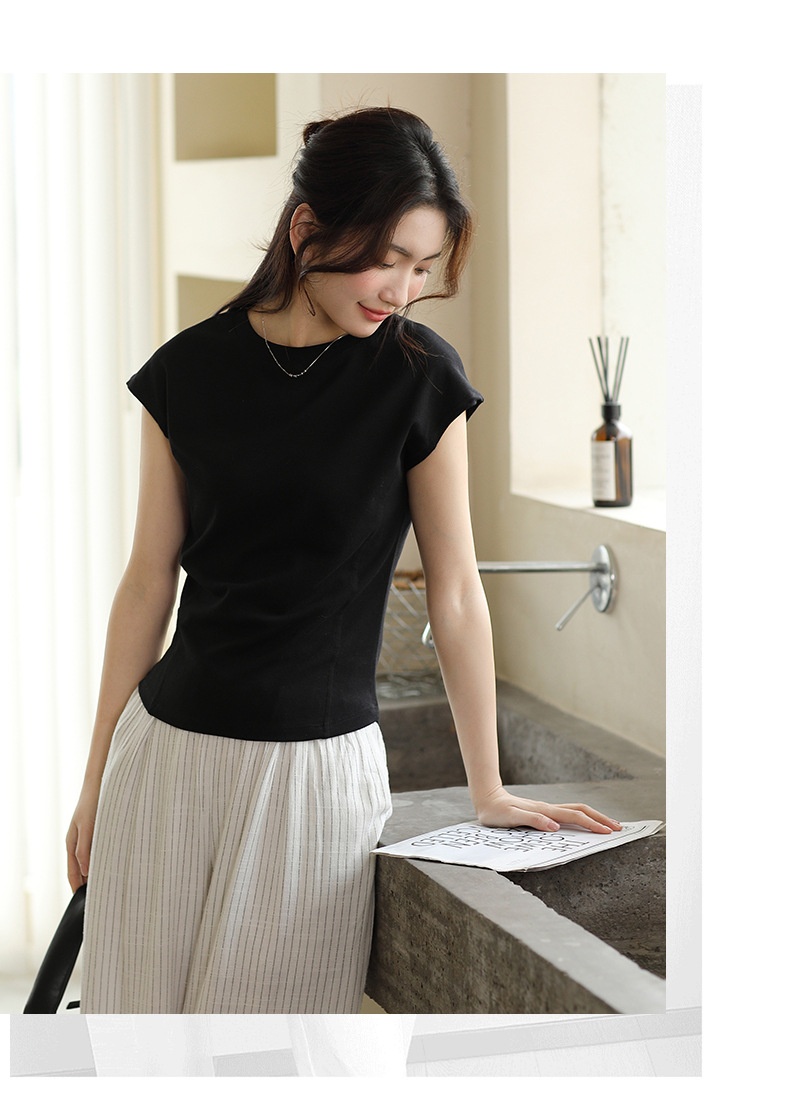 24HA246.20 - ÁO THUN TAY HẾN NỮ