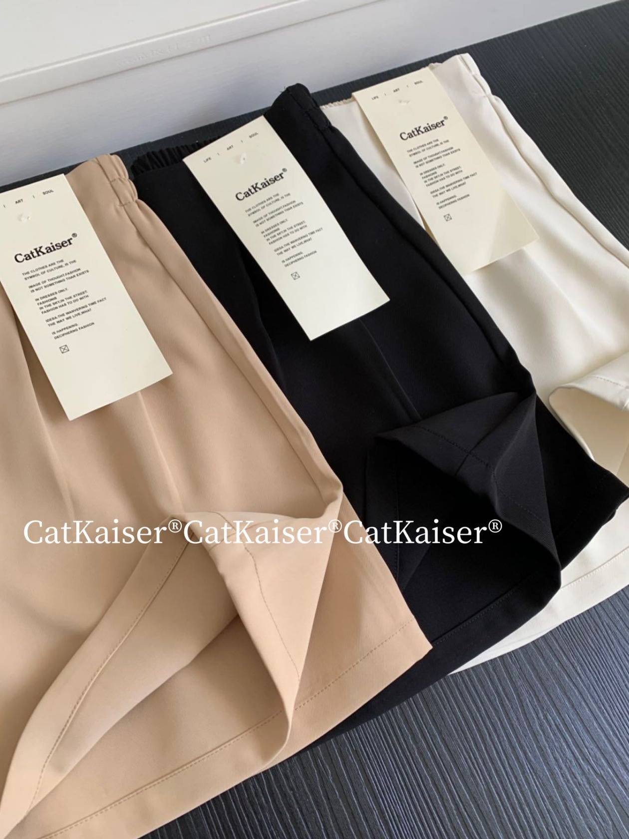 24HA286.17 - SHORT NỮ CHUN SAU HÃNG CATKAISER