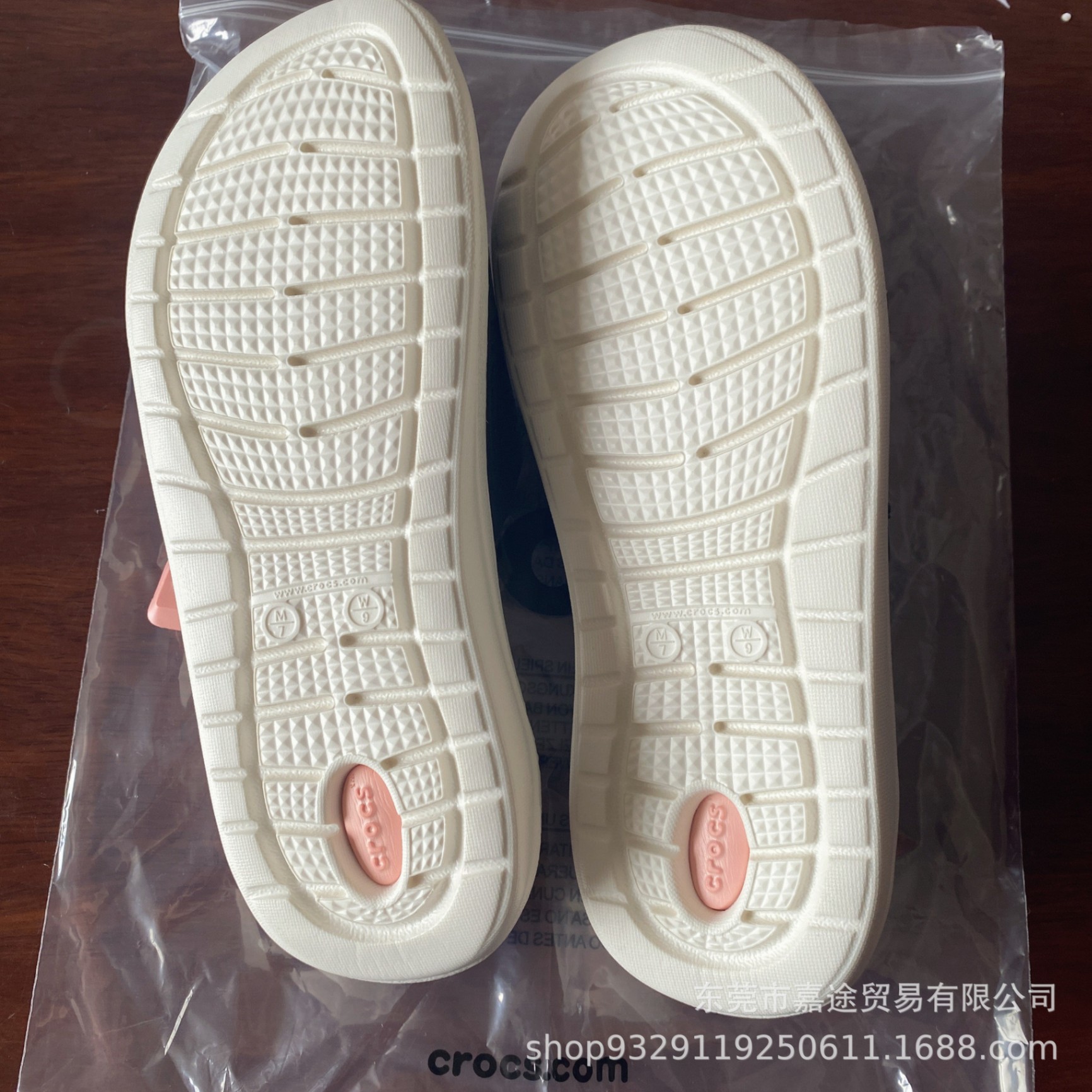 24HA306.17 - DÉP CROCS XUẤT LITERIDE