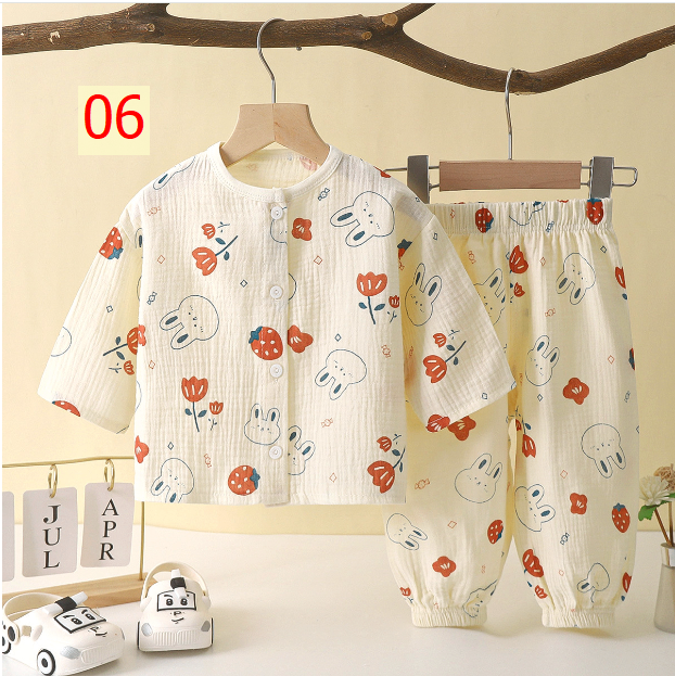 24HA17.26 - BỘ XÔ MUSLIN DÀI TAY CAO CẤP CHO BÉ