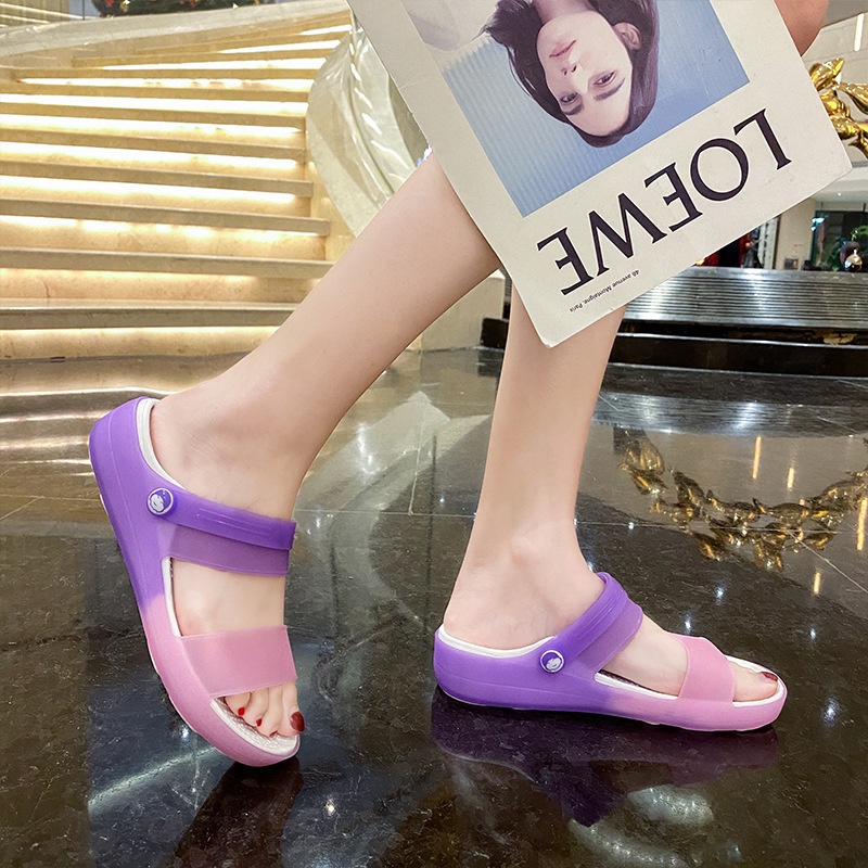 24HA27.15 - SANDAL CROCS NHỰA