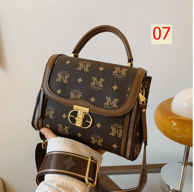24HA27.16 - TÚI XÁCH ĐEO CHÉO NỮ