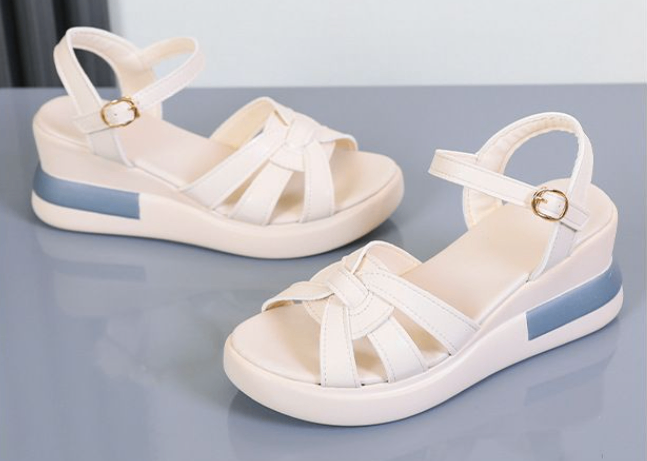 24HA87.09 - SANDAL ĐẾ DÀY NỮ