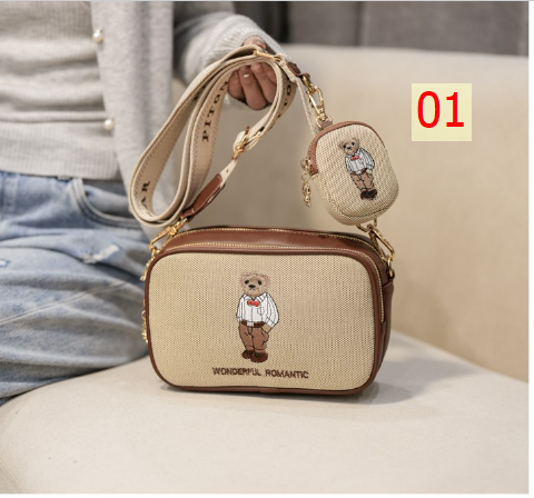 24HA117.24 - TÚI CHỮ NHẬT BEIBAOBAO