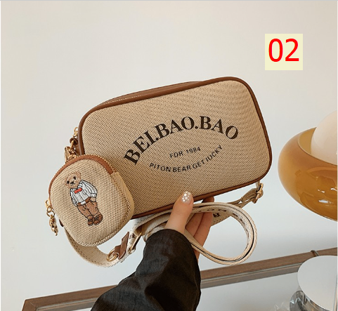 24HA117.24 - TÚI CHỮ NHẬT BEIBAOBAO