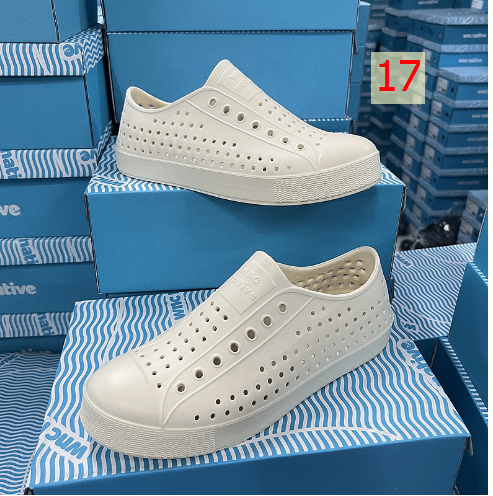 24HA117.34 - GIÀY LỖ NATIVE NAM NỮ