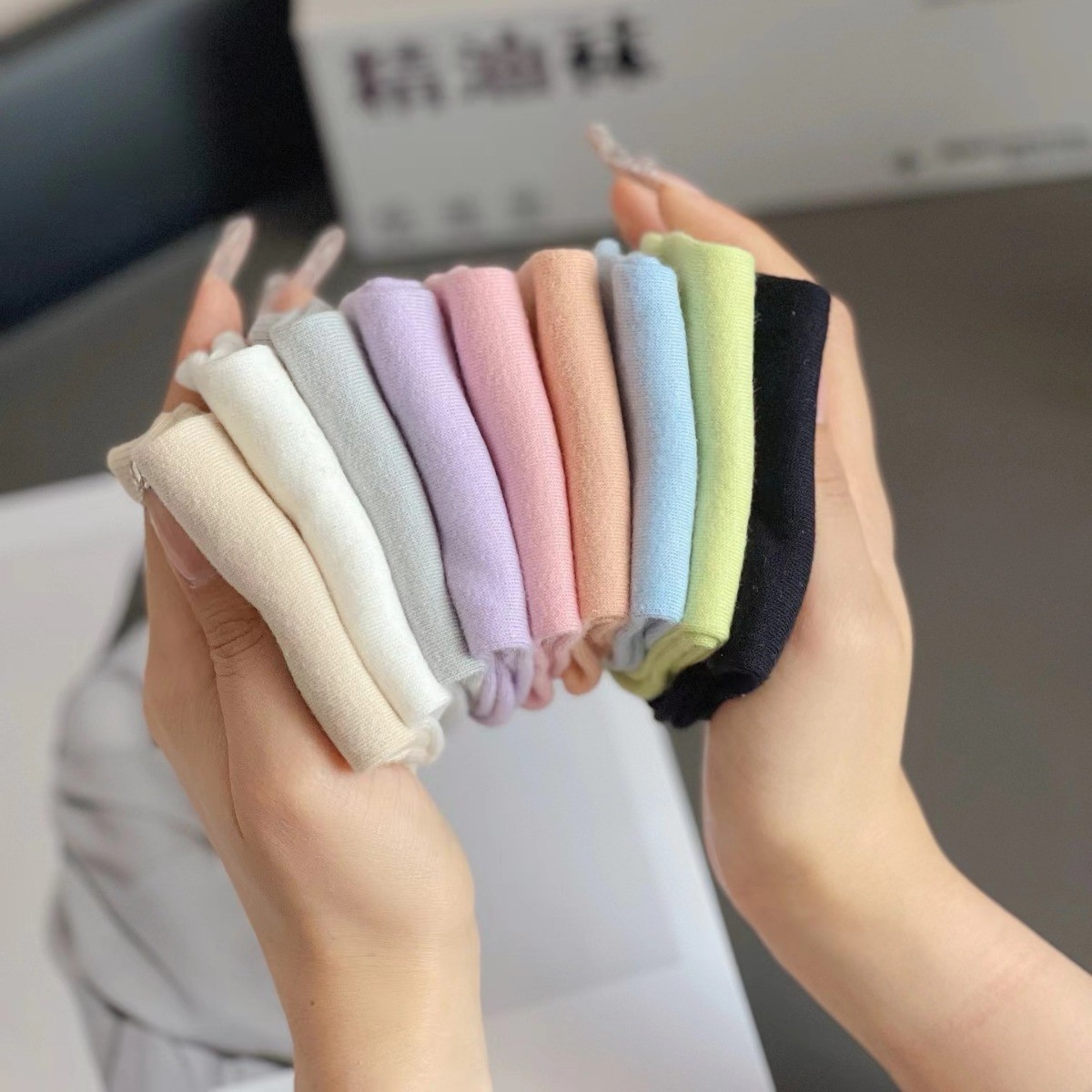 24HA117.35 - SET 7 ĐÔI TẤT NAM NỮ TINH DẦU NGUYÊN CHẤT MACHUCHI
