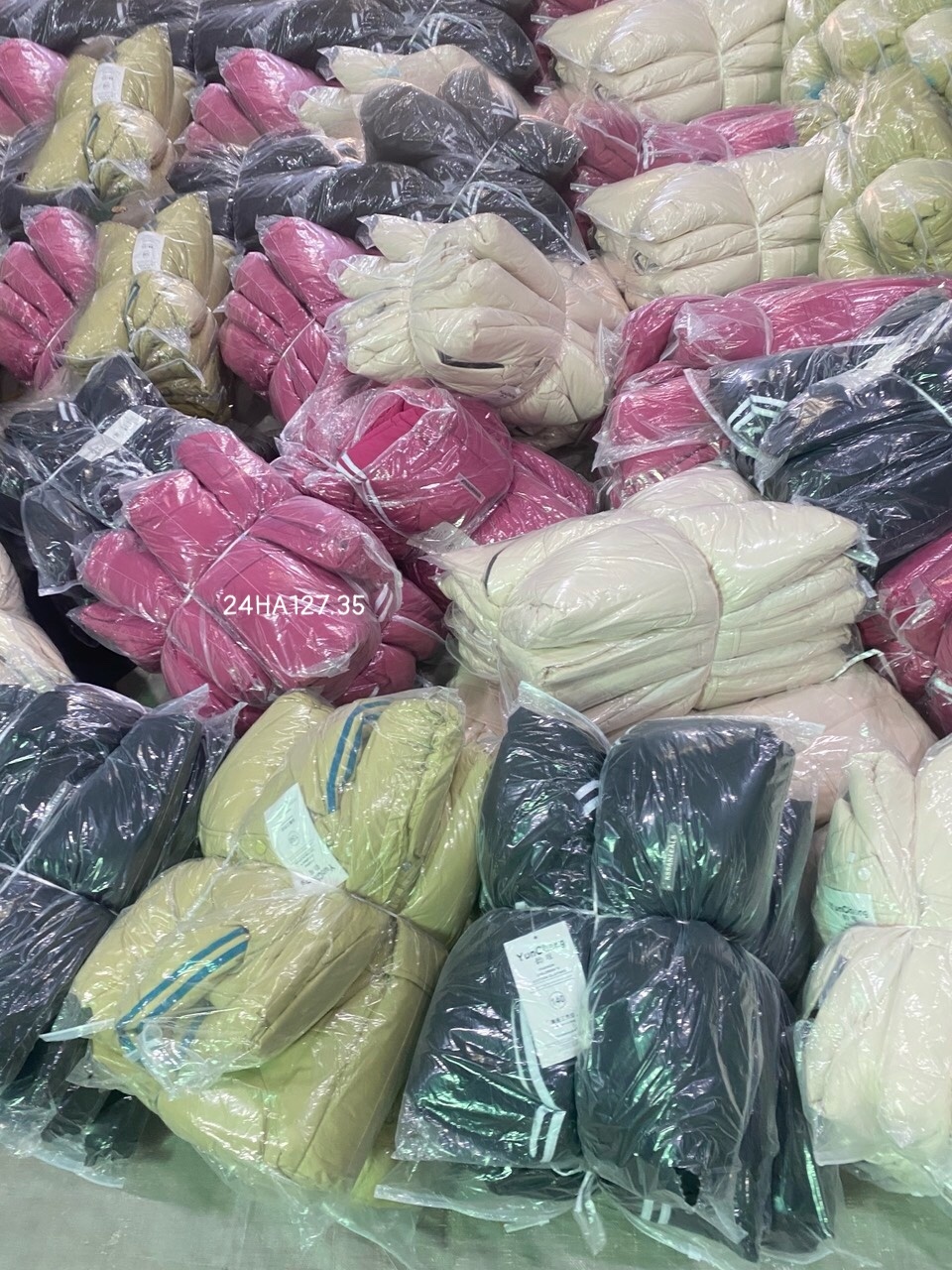24HA127.32 - ÁO PHAO DÁNG DÀI SỌC TAY CHO BÉ