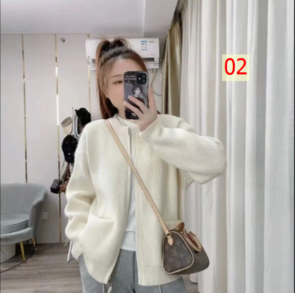24HA217.12 - ÁO KHOÁC LEN NỮ