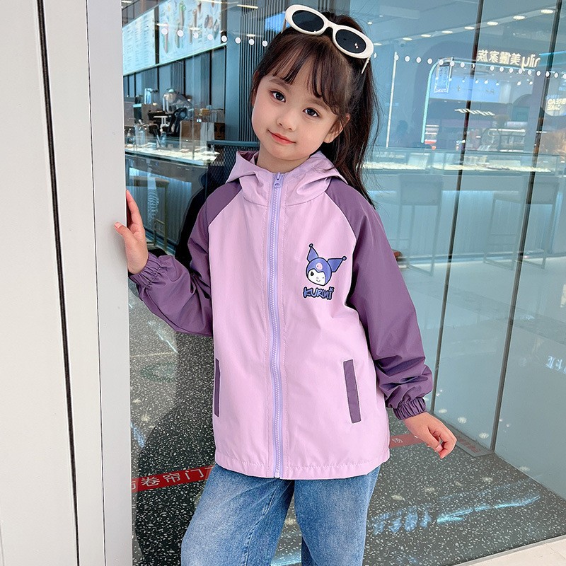 24HA257.29 - ÁO KHOÁC GIÓ KUROMI SIZE ĐẠI BÉ GÁI